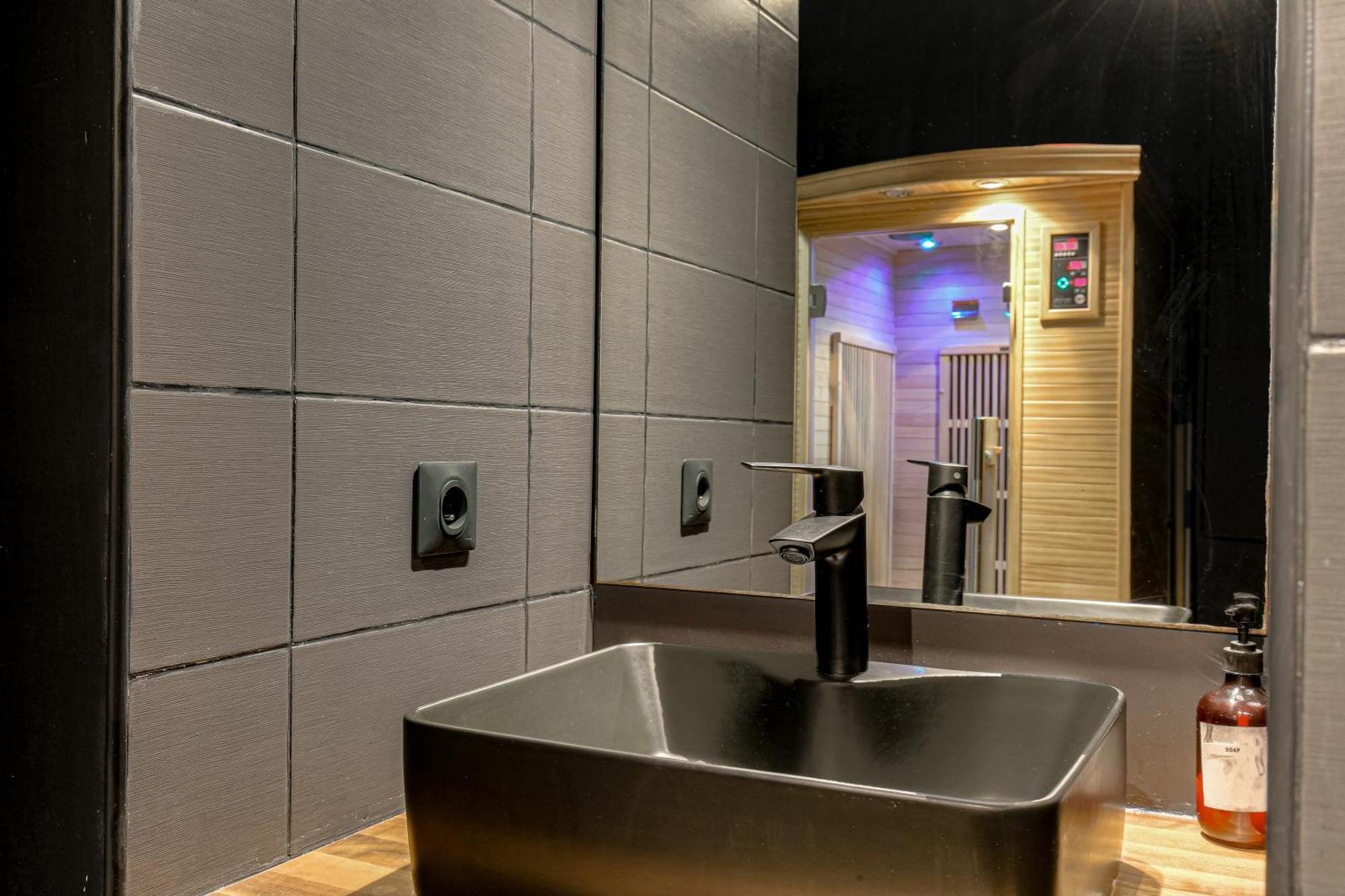 Avec Sauna Prive Proche Cite Internationale Apartment Caluire-et-Cuire
